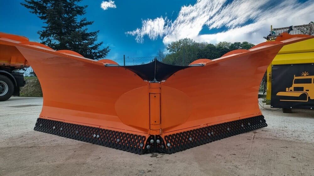 Zdjęcie przedstawiające Pług odśnieżny Pronar PUV-4000HD